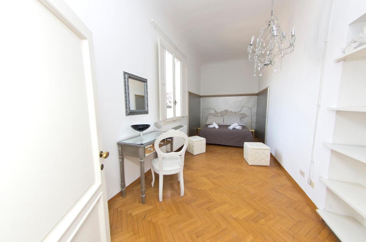 Traviata Appartamento Storico - Palazzo Tolomei Florens Exteriör bild